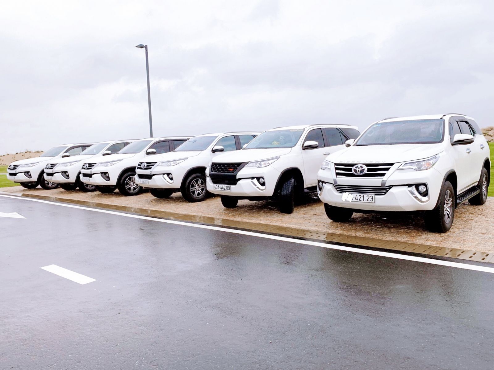 dịch vụ thuê xe đường dài giá rẻ